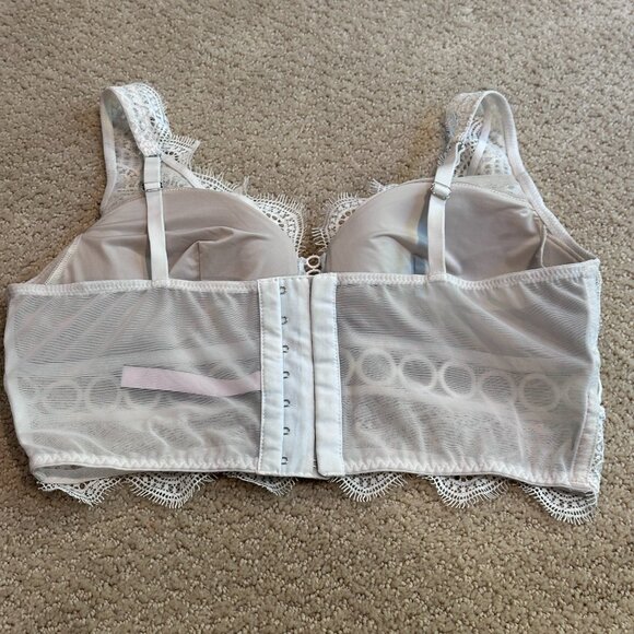 Victoria's Secret Dream Angels Lace Crochet Bralette White Nude Sexy Boho MEDIUM - Picture 4 of 12